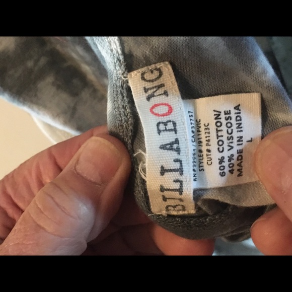 Billabong tyedye top w/open tie back & tiny alum. stud trim around armholes. Lg. - Picture 3 of 9